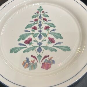 Lenox Cream and Green Holiday Dinnerware REPLACEMENT Salad Plate